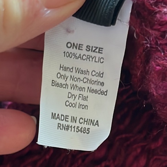 Apt 9 Cozy Scarf Comfy Infinity Acrylic Winter Cranberry Vampsterdam - Picture 6 of 8